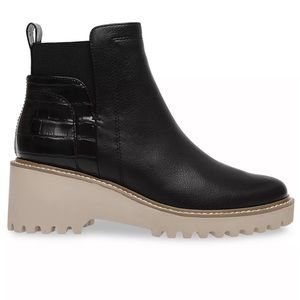 DV Dolce Vita Rielle Wedge Lug Chelsea Booties